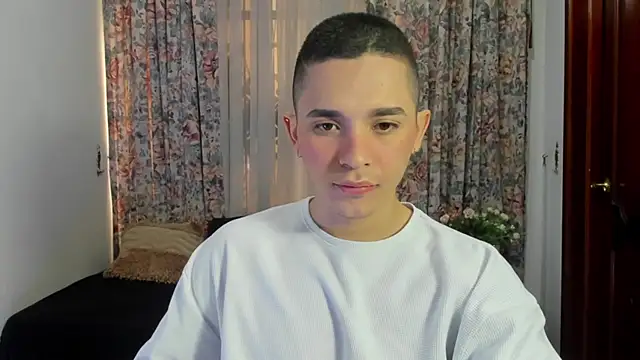 andeerr  online show from January 2025 02:47:02 PM