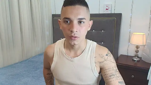 andeerr  online show from March 2025 07:49:02 PM