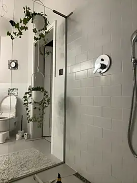 rafkiexh online show from October 2025 08:32:01 PM