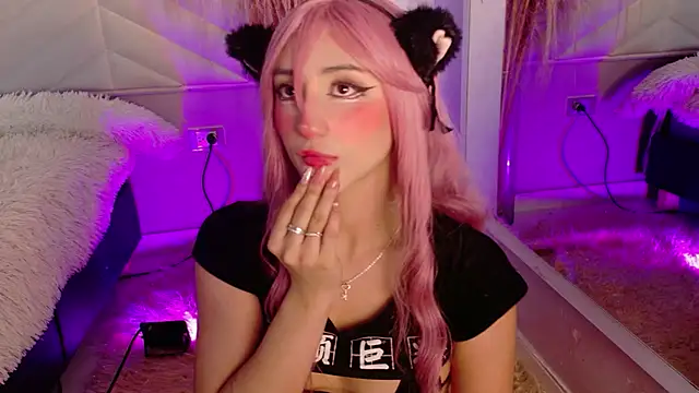 miia  baker online show from December 2025 12:17:02 PM