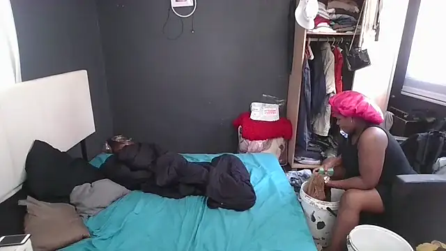 Snapshot of THEEBOSSTEE chatting on October 2025 08:07:02 AM THEEBOSSTEE online show from October 2025 08:07:02 AM