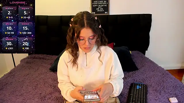 Elecktra sweet online show from March 2025 08:18:02 PM