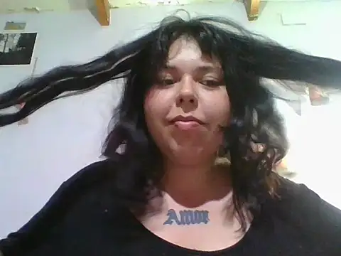 scarletttlove online show from March 2026 12:01:01 AM