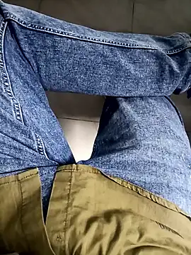 bangaloresexyguy online show from January 2026 11:10:01 PM