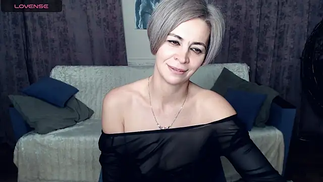 Blonde lola444 online show from December 2024 10:50:01 PM
