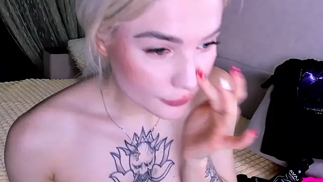 Snapshot of Sweeet_Barbie chatting on January 2026 04:33:02 PM Sweeet Barbie online show from January 2026 04:33:02 PM