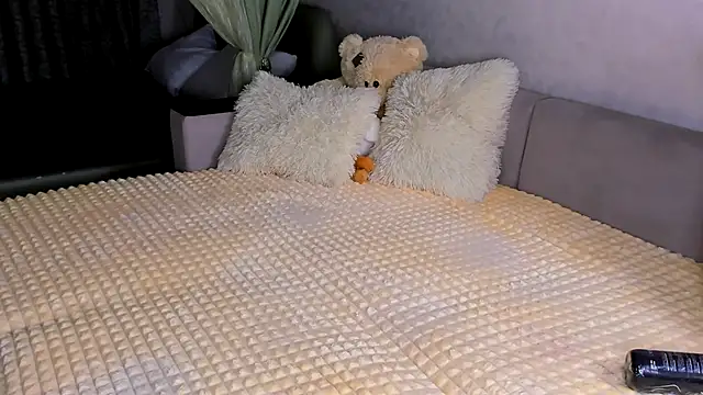 Snapshot of Sweeet_Barbie chatting on November 2025 03:23:01 PM Sweeet Barbie online show from November 2025 03:23:01 PM