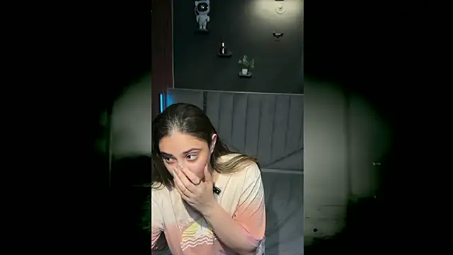 demieliss online show from September 2025 04:03:01 PM