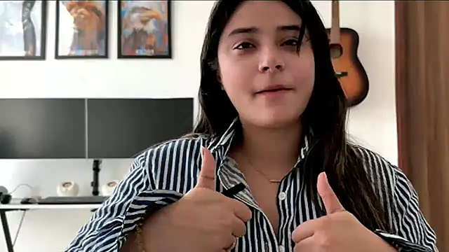 Snapshot of demieliss chatting on May 2026 09:30:02 AM demieliss online show from May 2026 09:30:02 AM