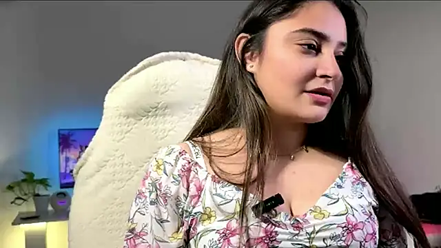 demieliss online show from February 2026 06:56:02 AM