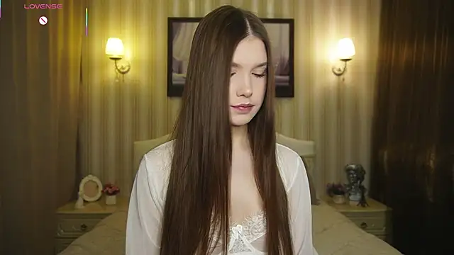  Eva Lee online show from September 2025 06:09:01 PM