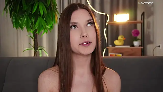  Eva Lee online show from March 2025 07:53:01 PM