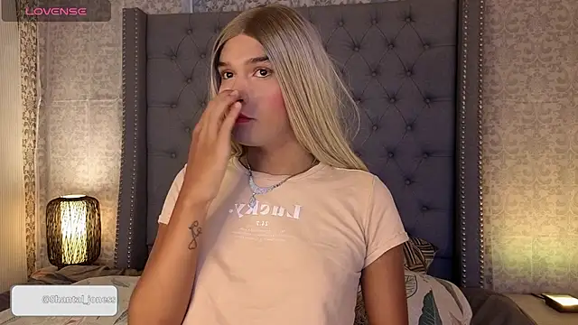 Shantal Joness online show from September 2025 09:09:01 PM