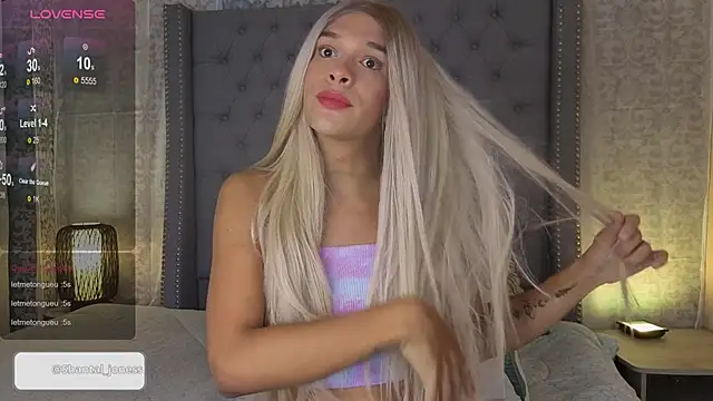 Shantal Joness online show from November 2025 09:40:01 PM