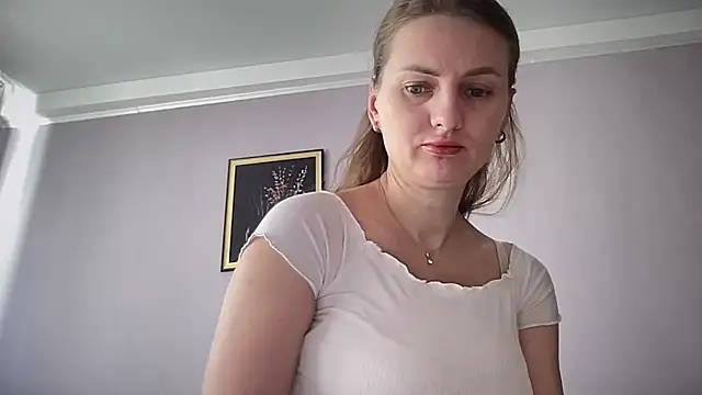 Snapshot of Viola_sweet chatting on September 2025 07:19:01 AM Viola sweet online show from September 2025 07:19:01 AM