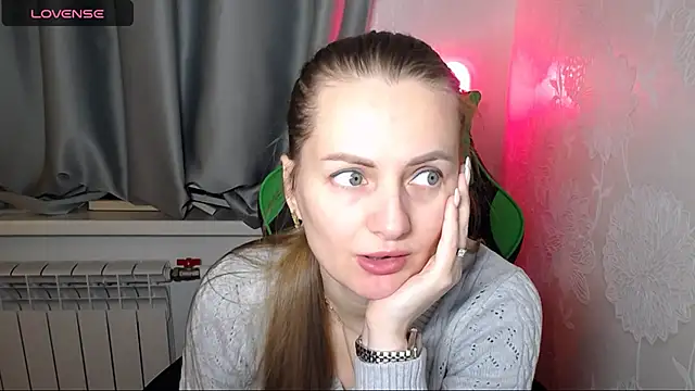 Snapshot of Viola_sweet chatting on February 2025 07:14:01 PM Viola sweet online show from February 2025 07:14:01 PM