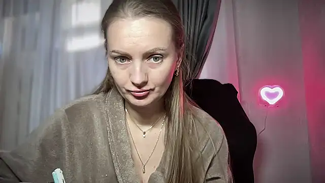 Snapshot of Viola_sweet chatting on February 2025 07:54:02 AM Viola sweet online show from February 2025 07:54:02 AM
