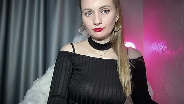 Snapshot of Viola_sweet chatting on October 2025 03:33:02 PM Viola sweet online show from October 2025 03:33:02 PM