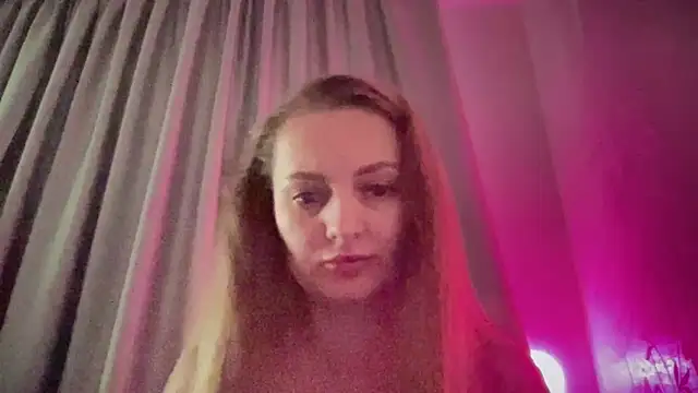 Snapshot of Viola_sweet chatting on October 2025 08:46:02 AM Viola sweet online show from October 2025 08:46:02 AM