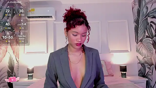 Aprillbrunette online show from September 2025 02:44:02 AM