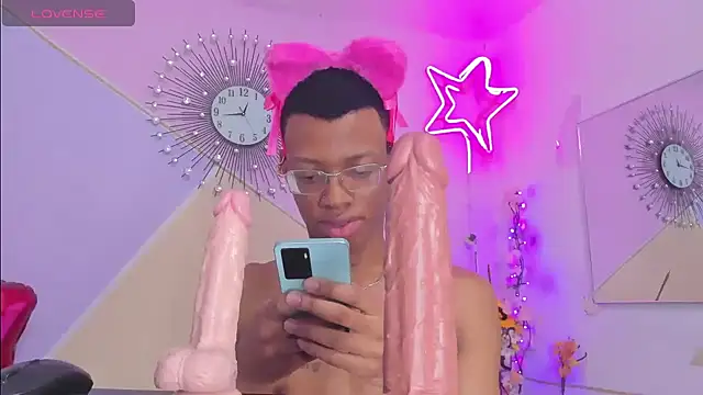 Tiffany Valentine15 online show from November 2025 06:44:01 PM