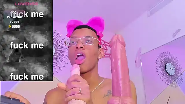 Tiffany Valentine15 online show from November 2025 06:46:02 PM