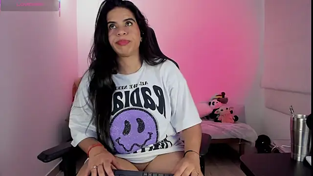 Biancastrongg online show from October 2025 02:41:02 AM