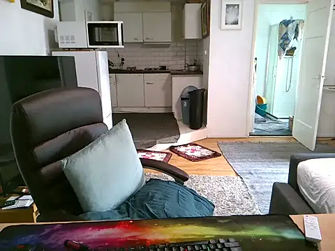 mihaimichael online show from September 2025 01:31:02 PM
