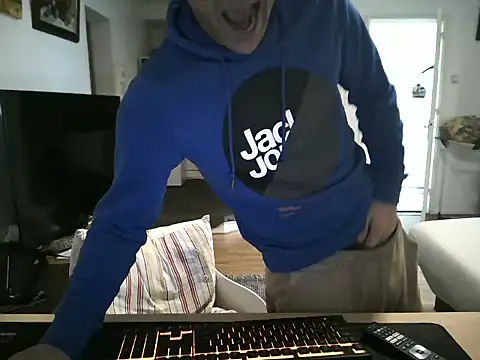 mihaimichael online show from April 2026 08:18:02 AM