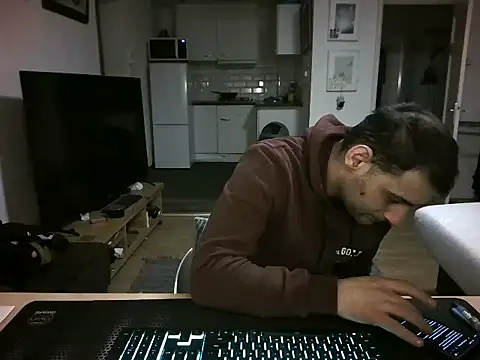 mihaimichael online show from April 2026 02:02:02 AM