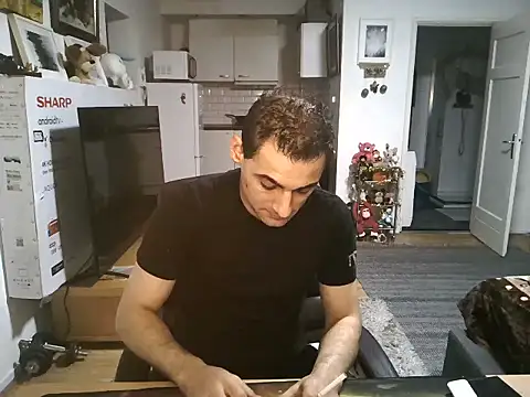 mihaimichael online show from October 2025 12:13:01 AM