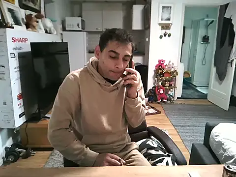 Snapshot of mihaimichael chatting on October 2025 12:17:02 PM mihaimichael online show from October 2025 12:17:02 PM