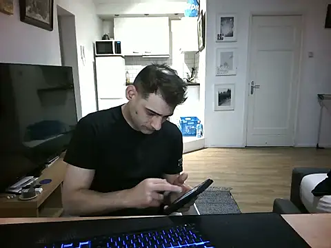 mihaimichael online show from May 2026 08:14:02 PM