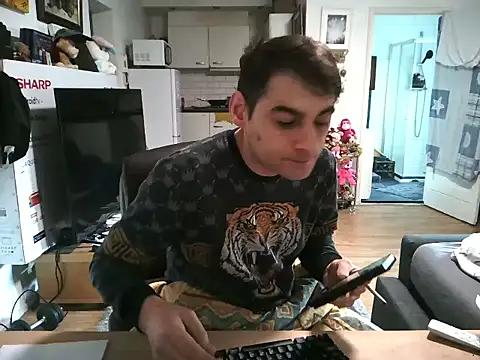 mihaimichael online show from December 2025 12:31:01 PM