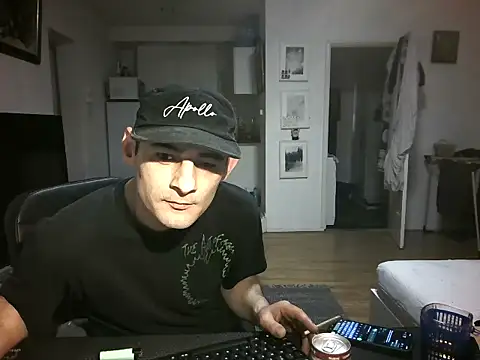 mihaimichael online show from May 2026 09:31:02 PM