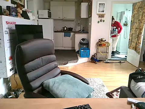 Snapshot of mihaimichael chatting on November 2025 11:54:02 AM mihaimichael online show from November 2025 11:54:02 AM