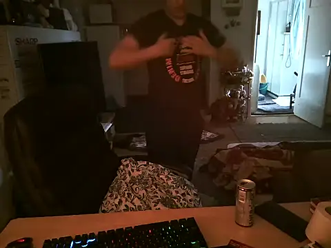 Snapshot of mihaimichael chatting on November 2025 12:31:02 PM mihaimichael online show from November 2025 12:31:02 PM