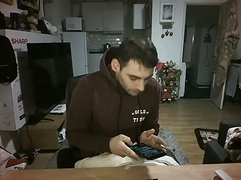 Snapshot of mihaimichael chatting on November 2025 04:29:02 PM mihaimichael online show from November 2025 04:29:02 PM