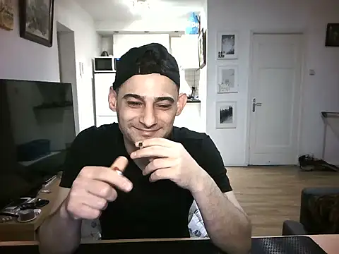 mihaimichael online show from May 2026 08:33:02 PM