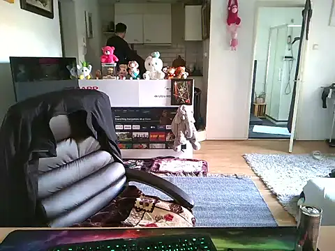 mihaimichael online show from March 2025 11:02:01 PM