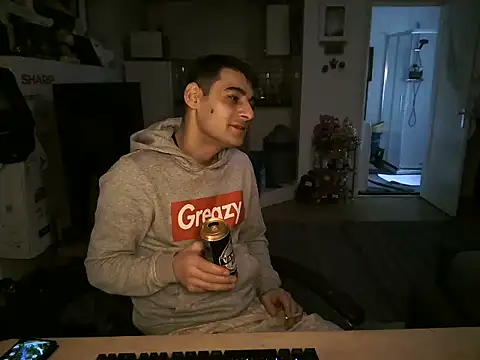 Snapshot of mihaimichael chatting on November 2025 08:18:02 AM mihaimichael online show from November 2025 08:18:02 AM