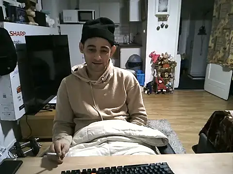 Snapshot of mihaimichael chatting on November 2025 01:21:02 AM mihaimichael online show from November 2025 01:21:02 AM