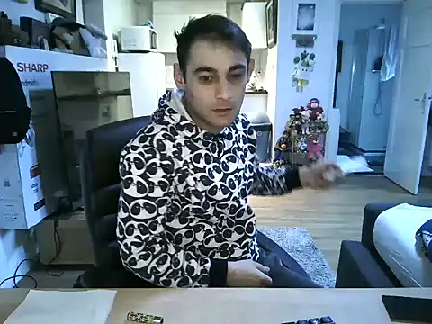 mihaimichael online show from December 2025 02:10:01 PM