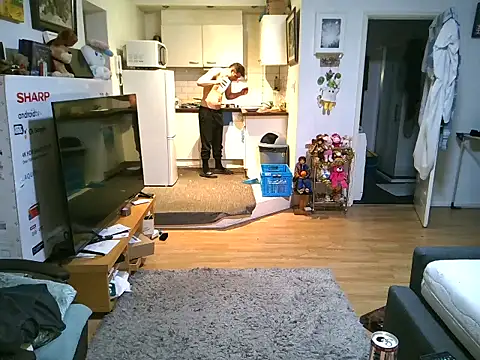 Snapshot of mihaimichael chatting on December 2025 01:05:01 AM mihaimichael online show from December 2025 01:05:01 AM