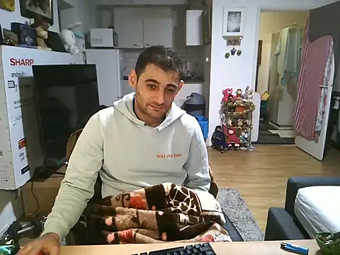 Snapshot of mihaimichael chatting on November 2025 12:09:01 AM mihaimichael online show from November 2025 12:09:01 AM