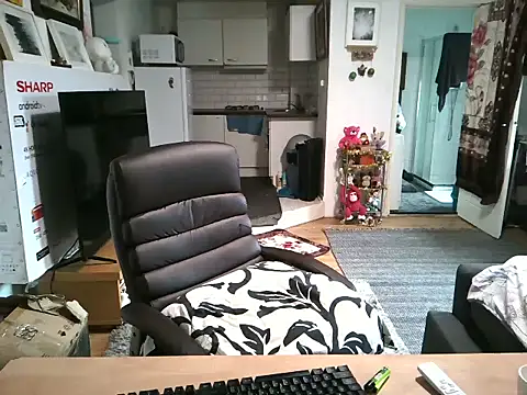 mihaimichael online show from October 2025 07:16:02 AM