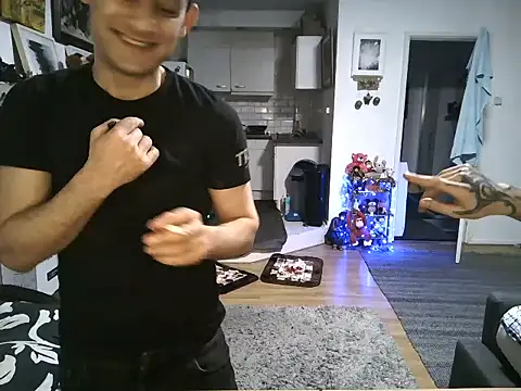 mihaimichael online show from October 2025 12:31:01 AM