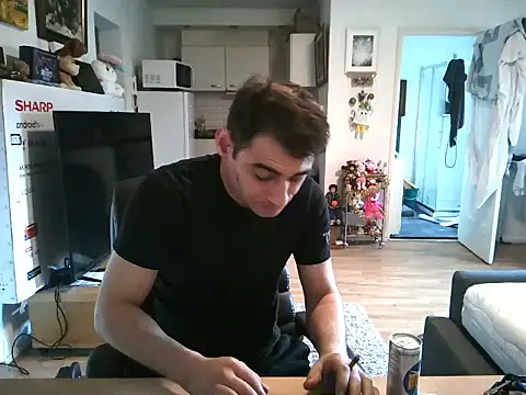 Snapshot of mihaimichael chatting on December 2025 12:59:02 PM mihaimichael online show from December 2025 12:59:02 PM