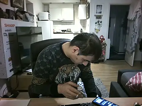 mihaimichael online show from December 2025 03:37:01 PM