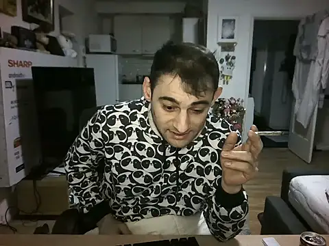 Snapshot of mihaimichael chatting on December 2025 03:47:01 PM mihaimichael online show from December 2025 03:47:01 PM